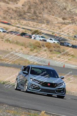 media/Oct-01-2022-Team Topak Racing (Sat) [[f860fb51be]]/2-Inter Low 2/session 2 turn 11/